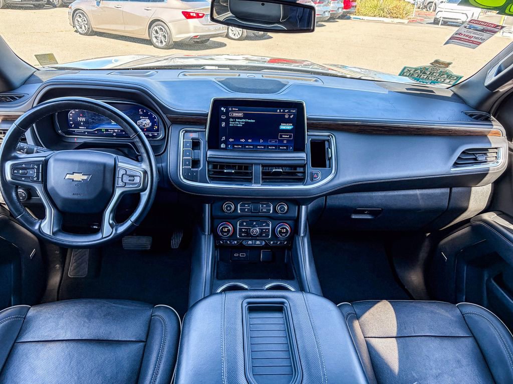 Used 2023 Chevrolet Suburban Premier image 16