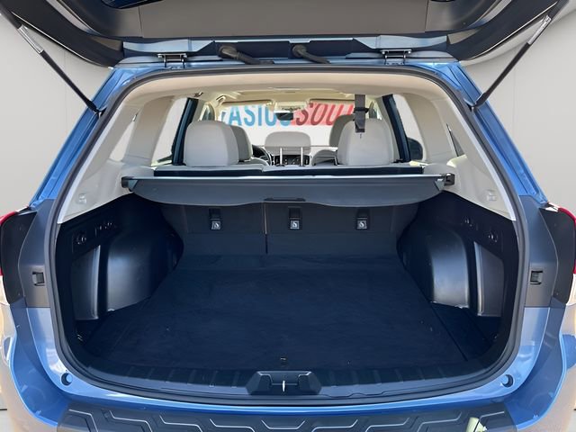 Used 2020 Subaru Forester Premium image 14