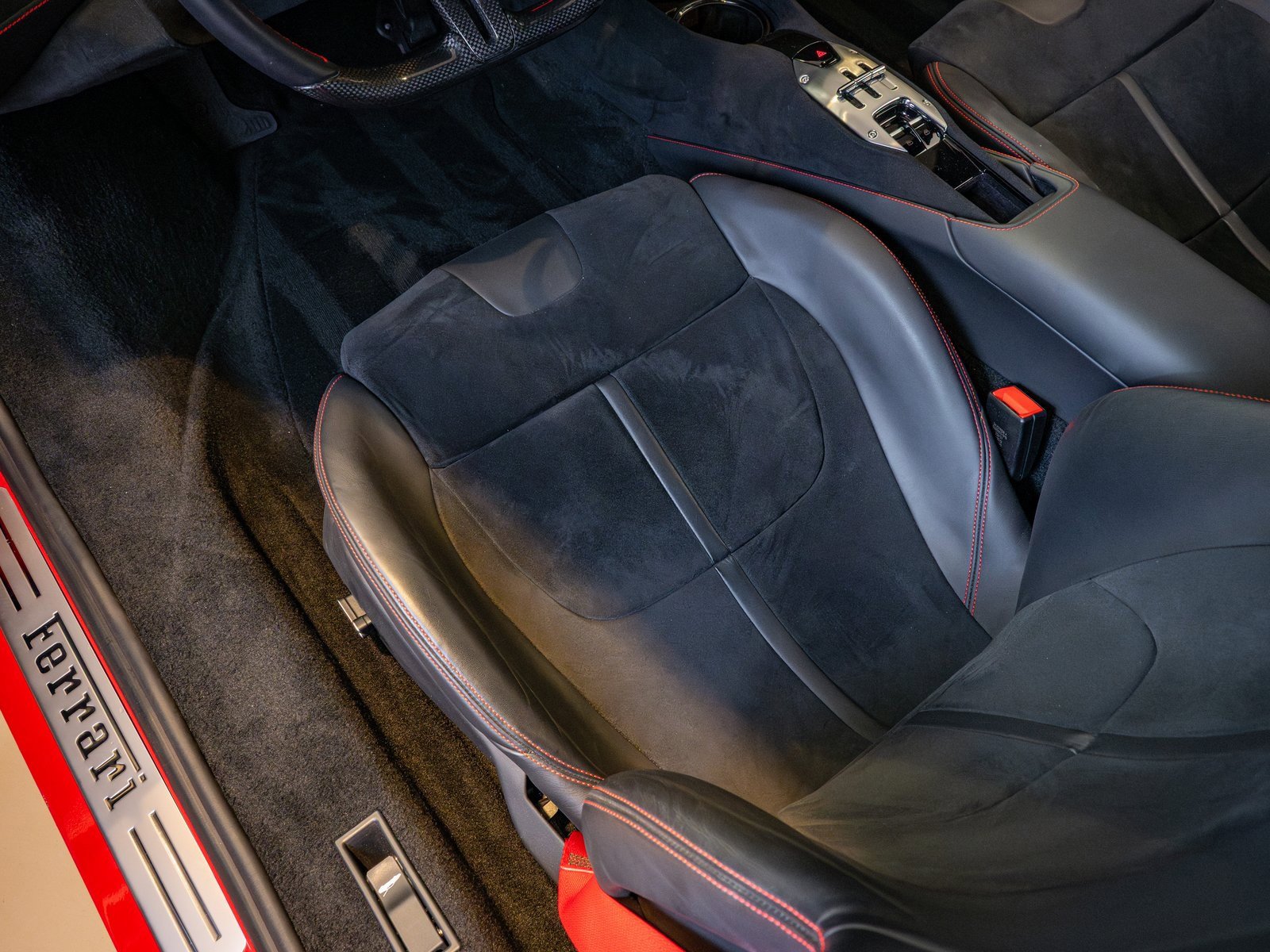 Used 2023 Ferrari SF90 Stradale image 12