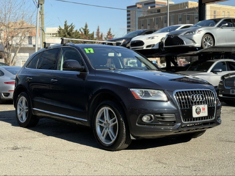 Used 2017 Audi Q5 2.0T Premium image 3