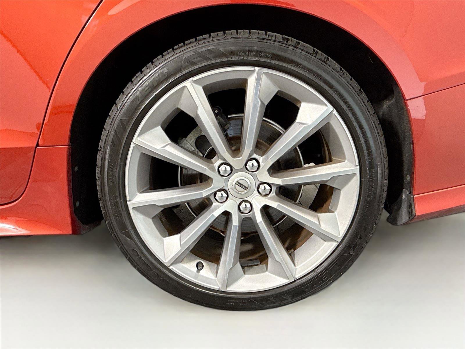 Used 2019 Volvo S60 T5 Momentum w/ Premium Package image 32