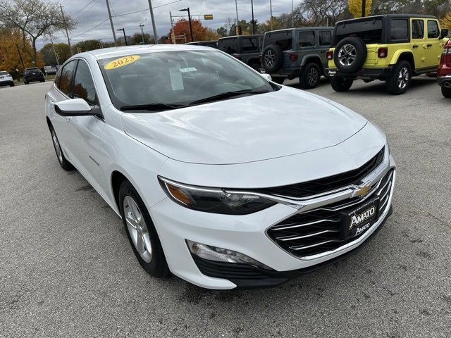 Used 2023 Chevrolet Malibu LT w/ Driver Confidence Package image 4