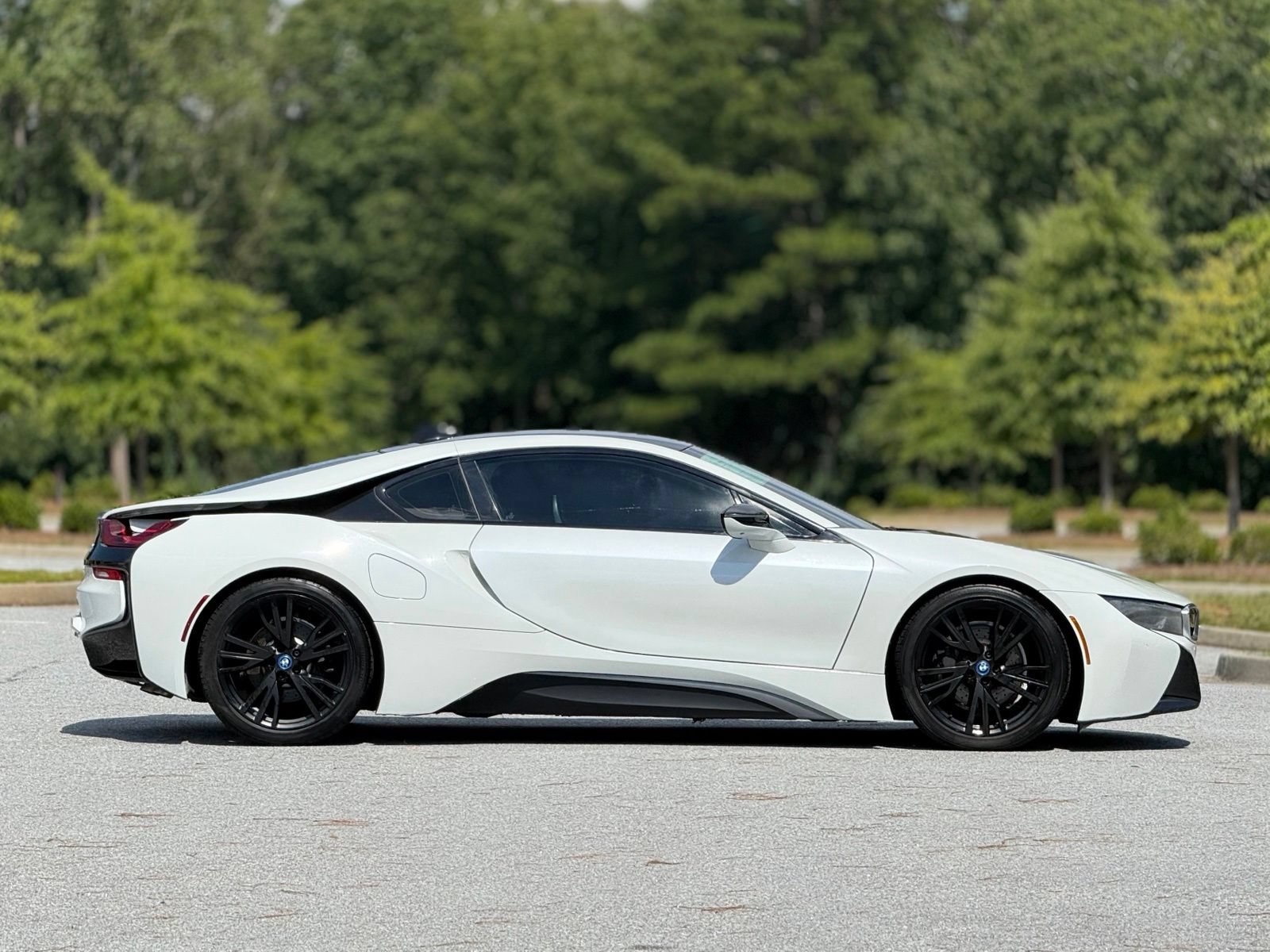 Used 2016 BMW i8 AWD/4WD image 12