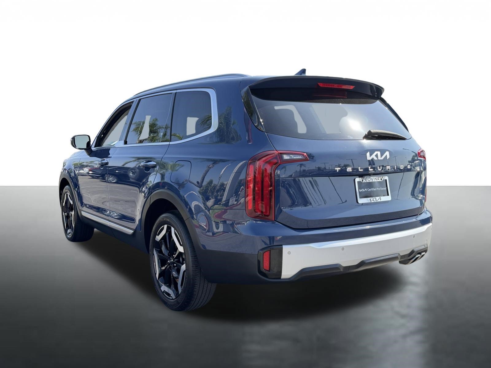 Certified 2024 Kia Telluride S FWD image 6