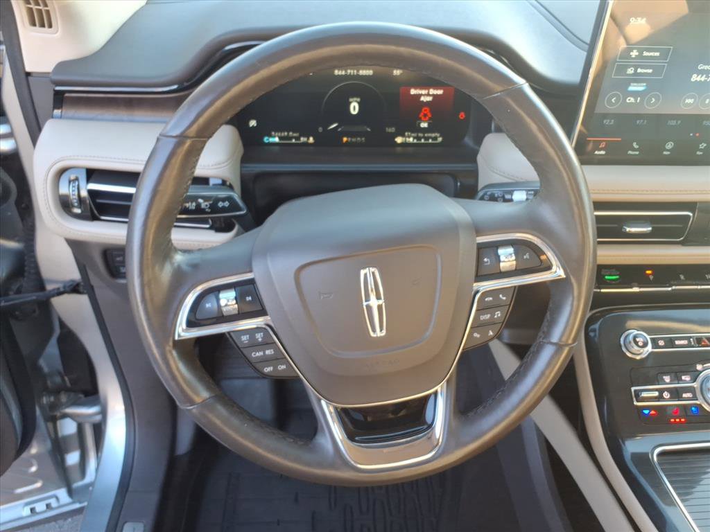 Used 2022 Lincoln Nautilus Reserve image 16