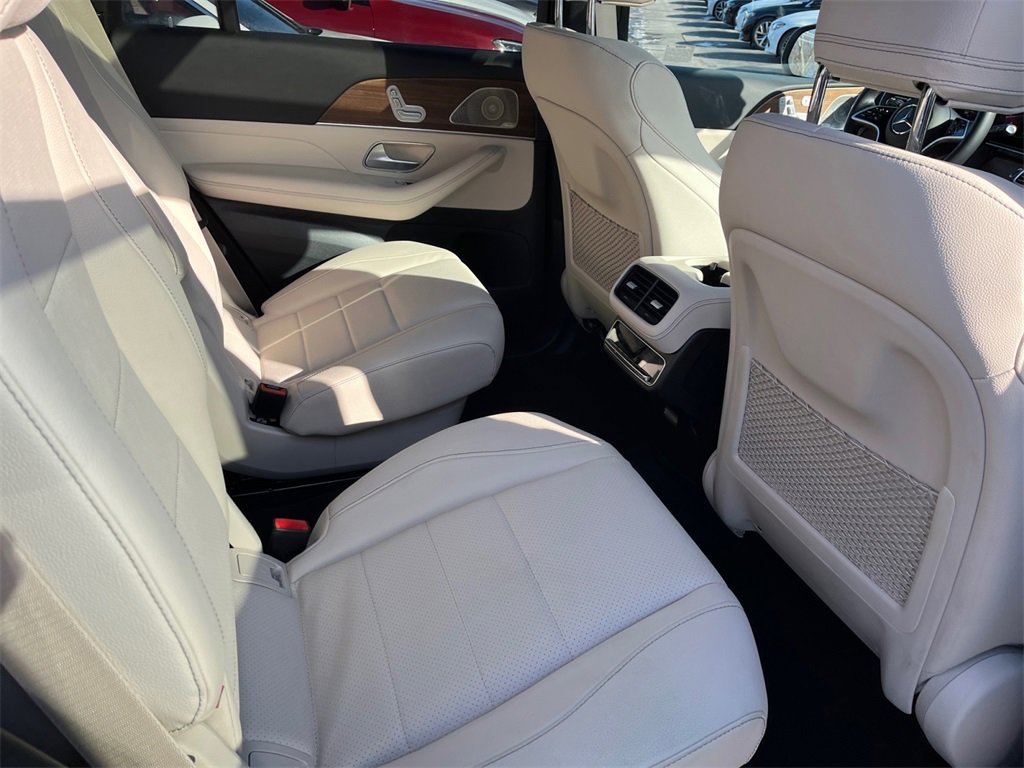 Certified 2025 Mercedes-Benz GLS 450 4MATIC image 18