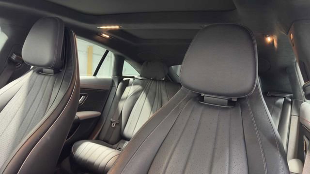 Used 2022 Mercedes-Benz EQS 580 4MATIC Sedan image 24