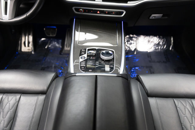 Used 2024 BMW X7 M60i w/ Executive Package image 9