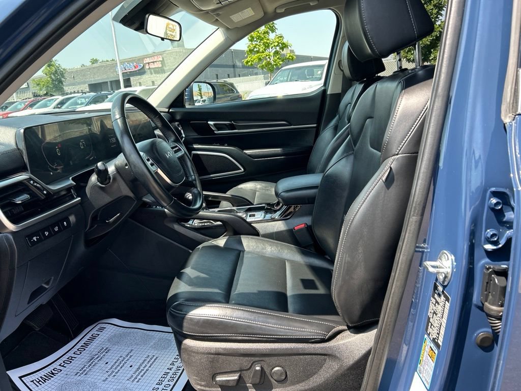 Used 2025 Kia Telluride S AWD/4WD image 24