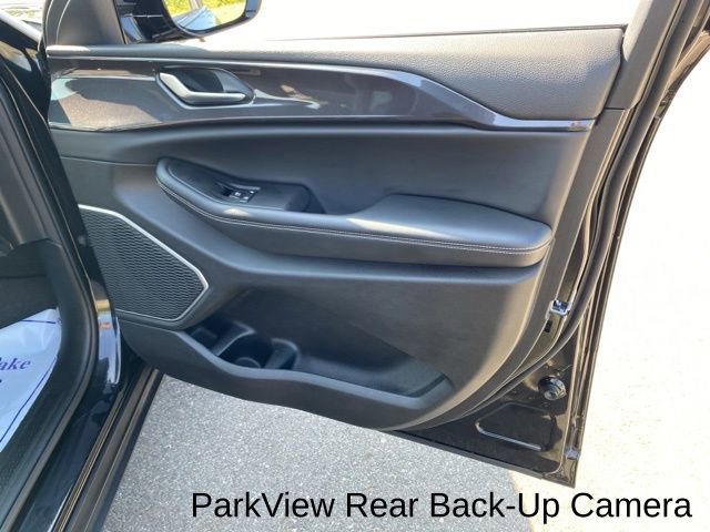 Used 2022 Jeep Grand Cherokee L Laredo image 38