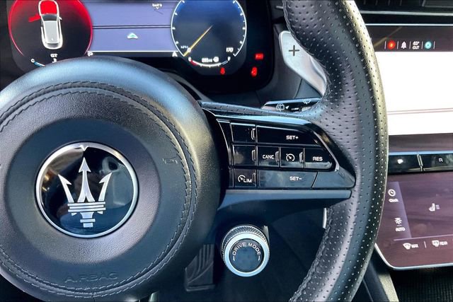 Used 2024 Maserati Grecale GT image 19