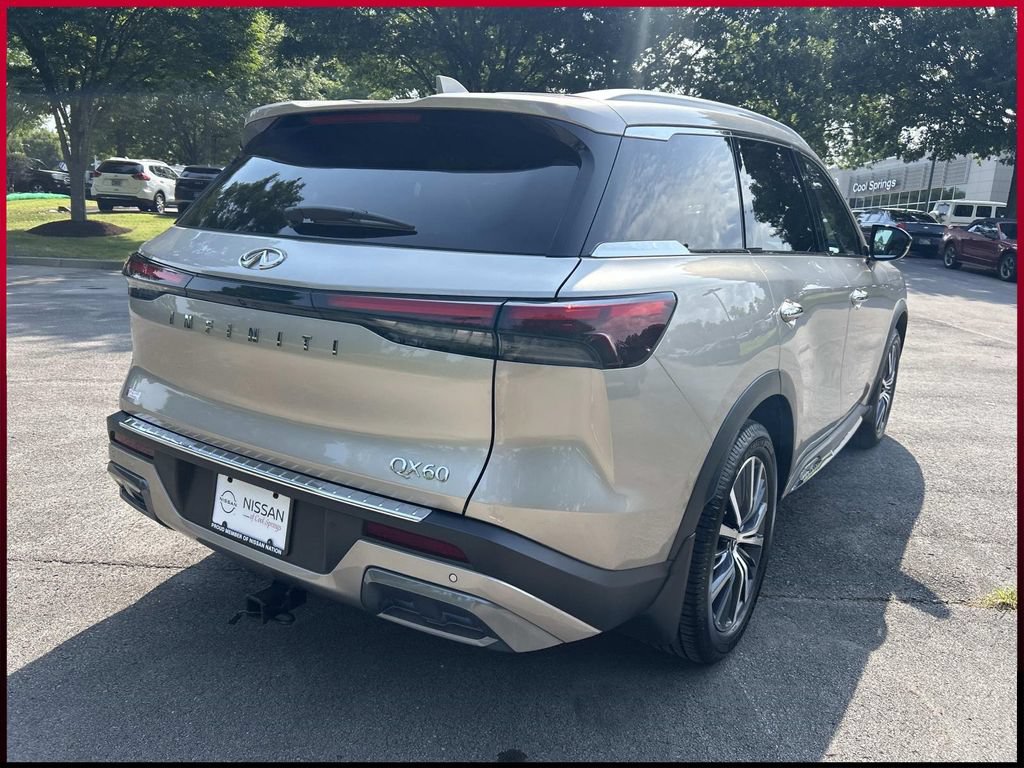 Used 2023 INFINITI QX60 Sensory FWD image 7