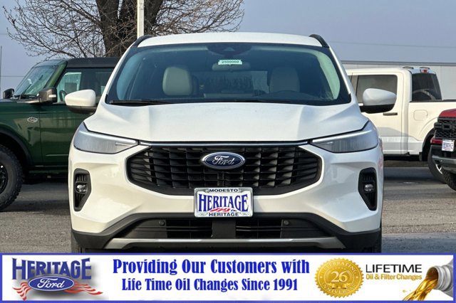 New 2025 Ford Escape SE w/ Class II Trailer Tow Package image 6