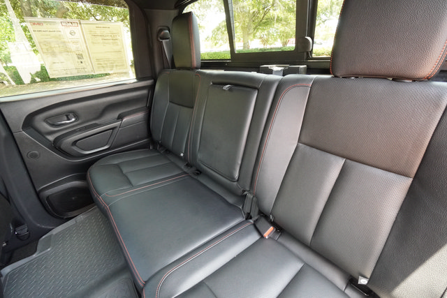 Used 2021 Nissan Titan PRO-4X w/ Pro-4x Convenience Package AWD/4WD image 31