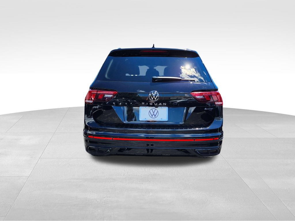 Certified 2024 Volkswagen Tiguan SE R-Line AWD/4WD image 6