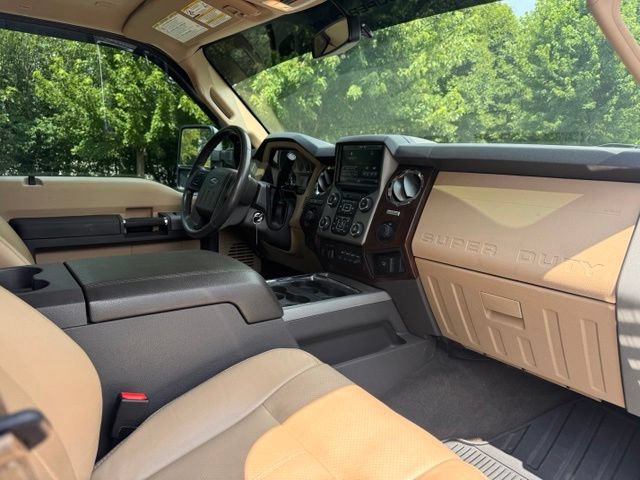 Used 2016 Ford F350 Lariat w/ Lariat Ultimate Package AWD/4WD image 29