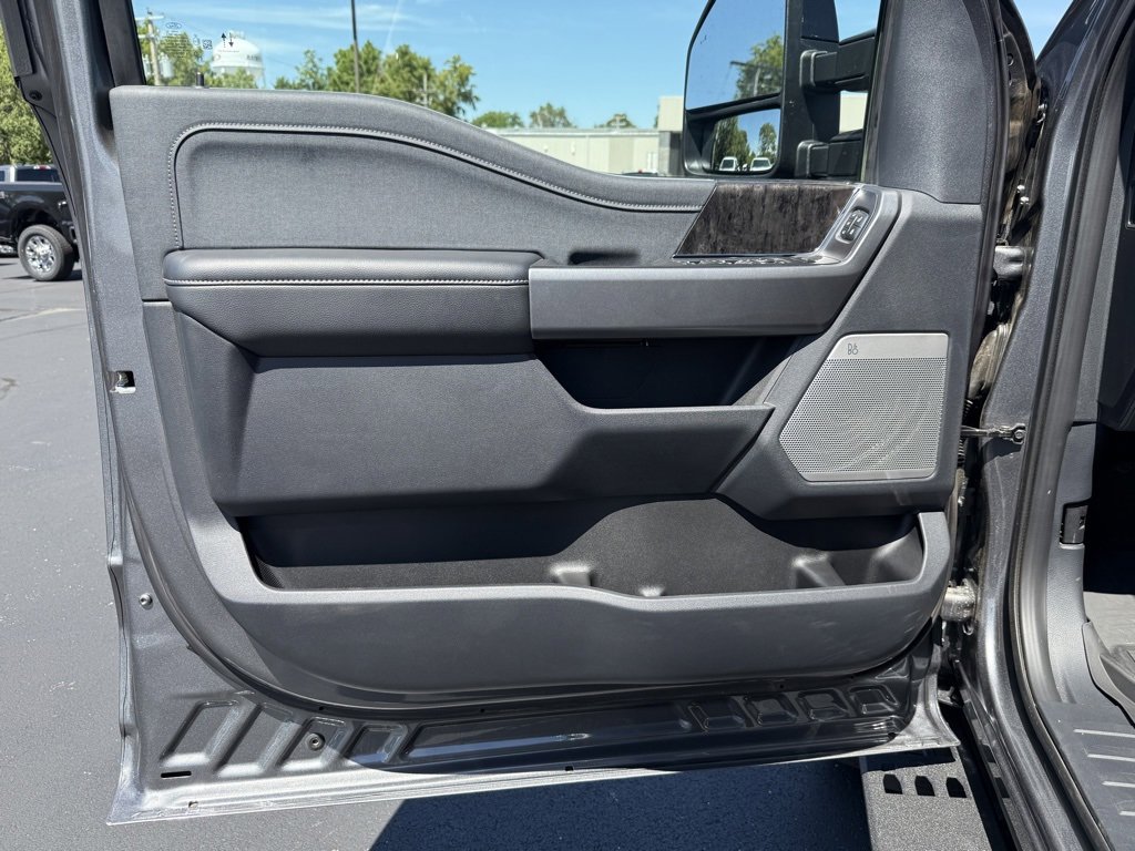 New 2025 Ford F250 Lariat w/ Lariat Ultimate Package image 2