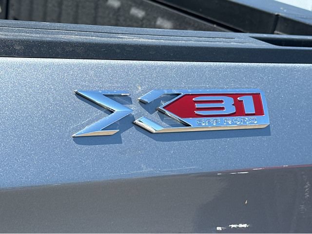 New 2026 GMC Sierra 1500 SLT w/ SLT Premium Plus Package AWD/4WD image 4