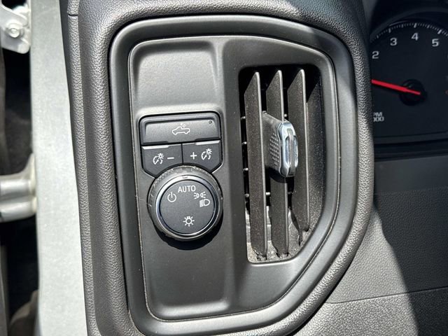 Used 2022 Chevrolet Silverado 1500 Custom image 26