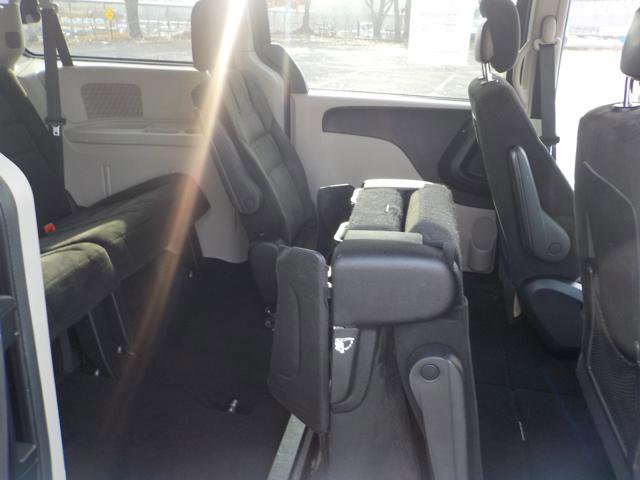 Used 2016 Dodge Grand Caravan SE w/ Quick Order Package 29E SE image 17