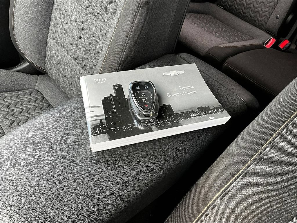 Used 2022 Chevrolet Equinox LT FWD image 37