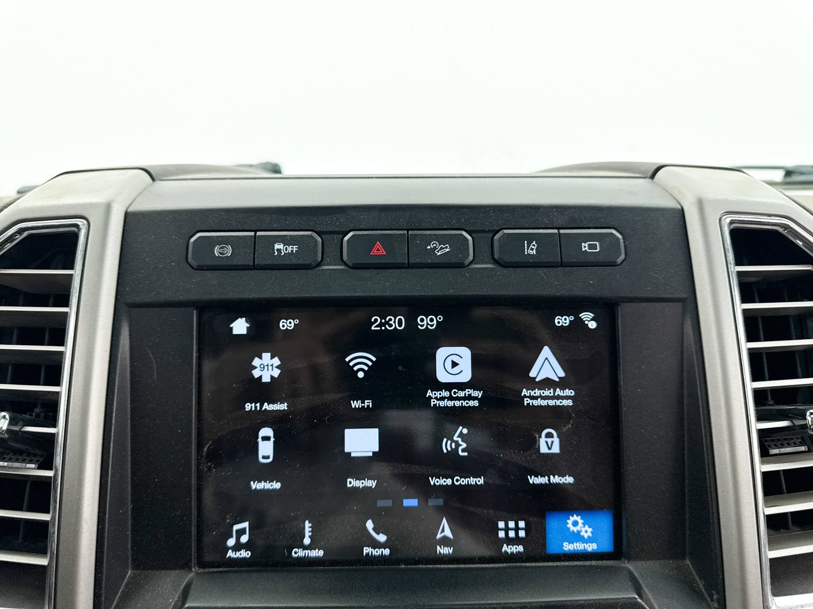 Used 2018 Ford F450 King Ranch w/ King Ranch Ultimate Package AWD/4WD image 17