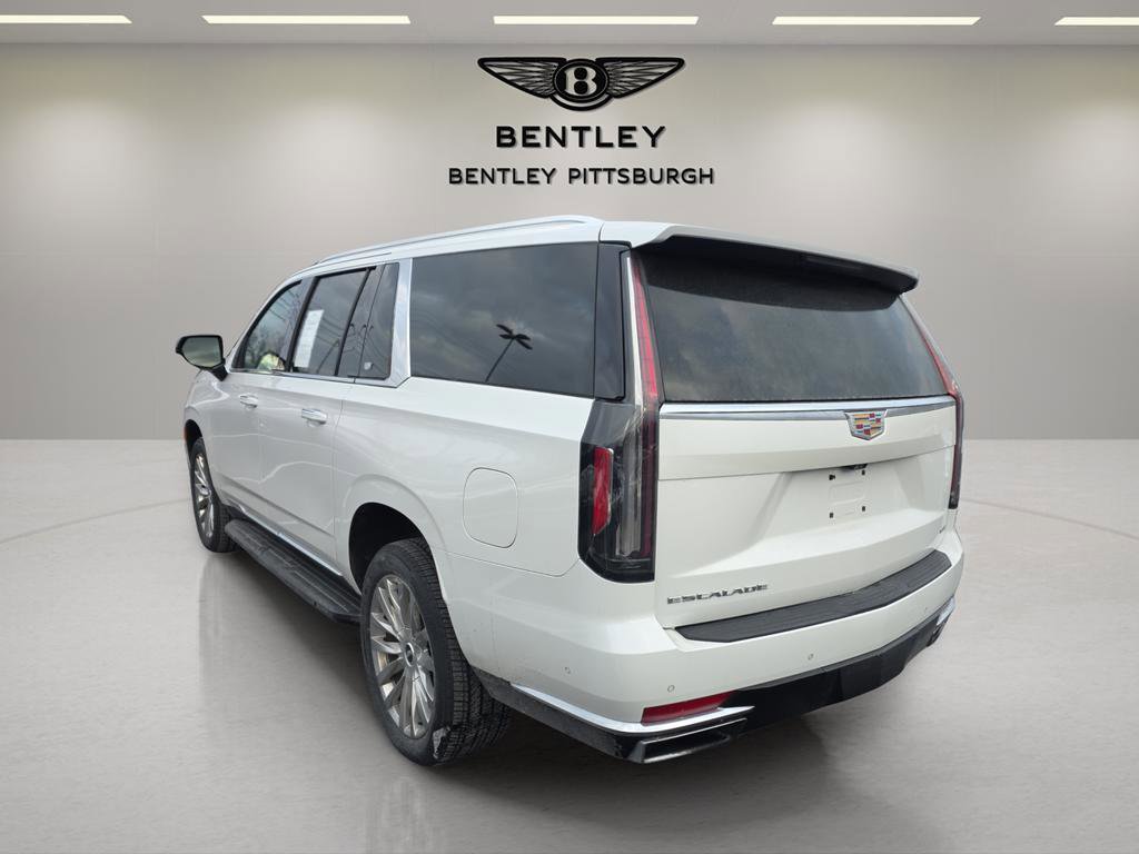 Used 2022 Cadillac Escalade ESV Premium Luxury image 12