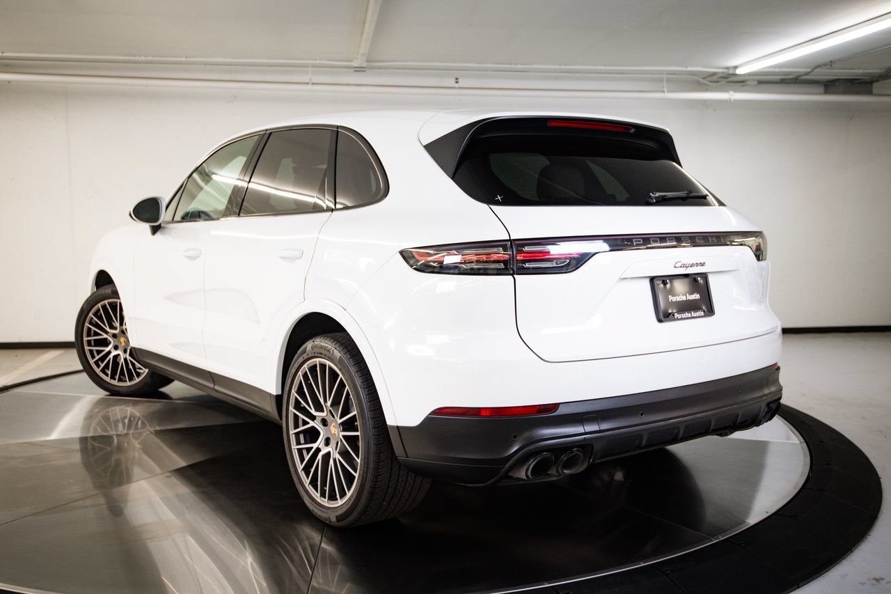 Certified 2023 Porsche Cayenne Platinum Edition AWD/4WD image 3