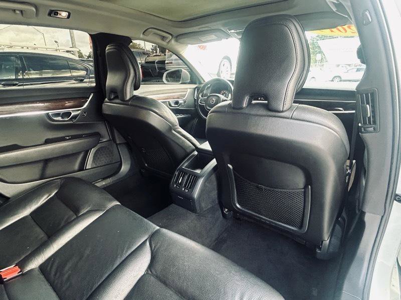 Used 2019 Volvo S90 T5 Momentum image 16