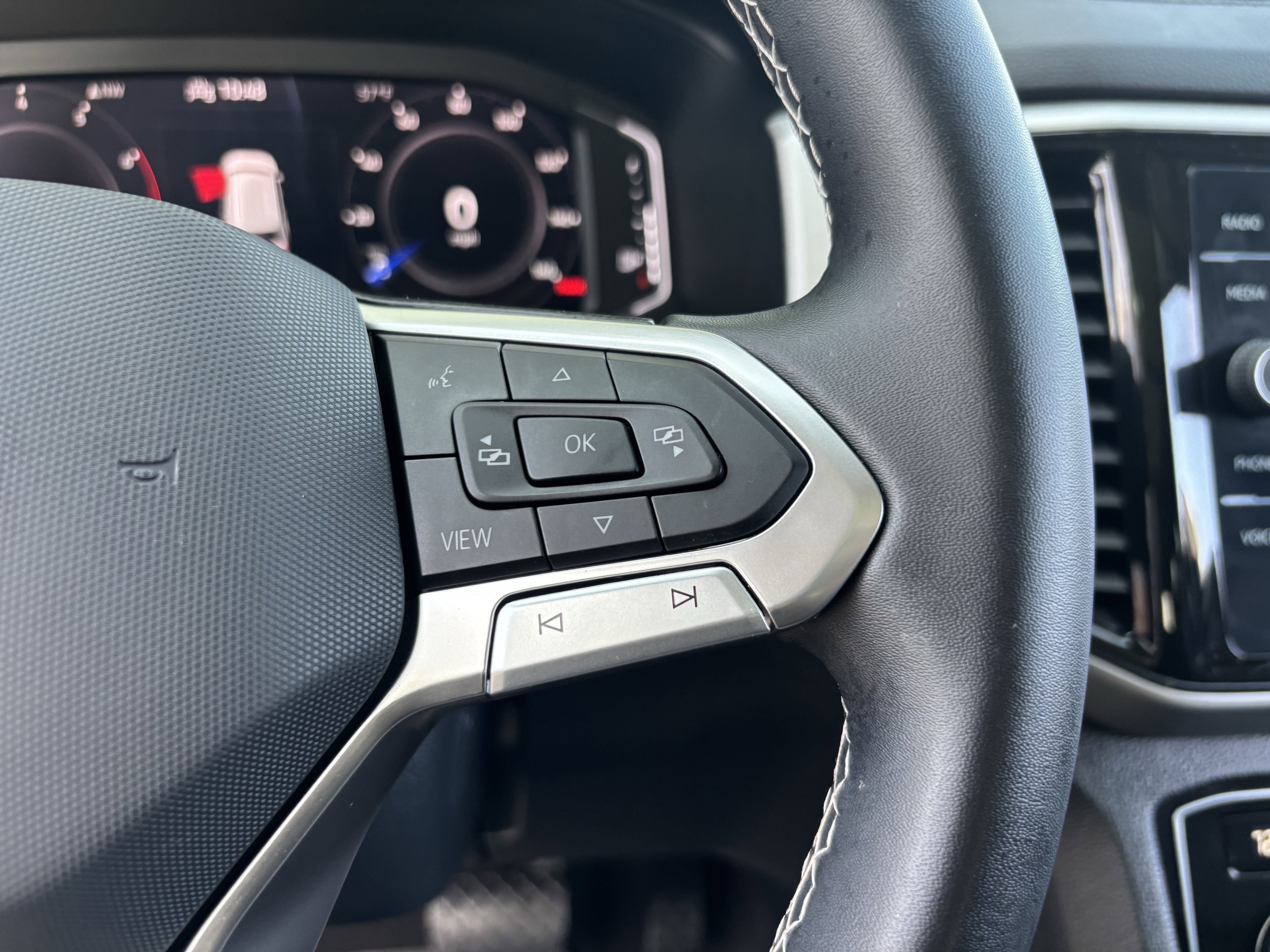 Used 2022 Volkswagen Atlas SE w/ Panoramic Sunroof Package image 27