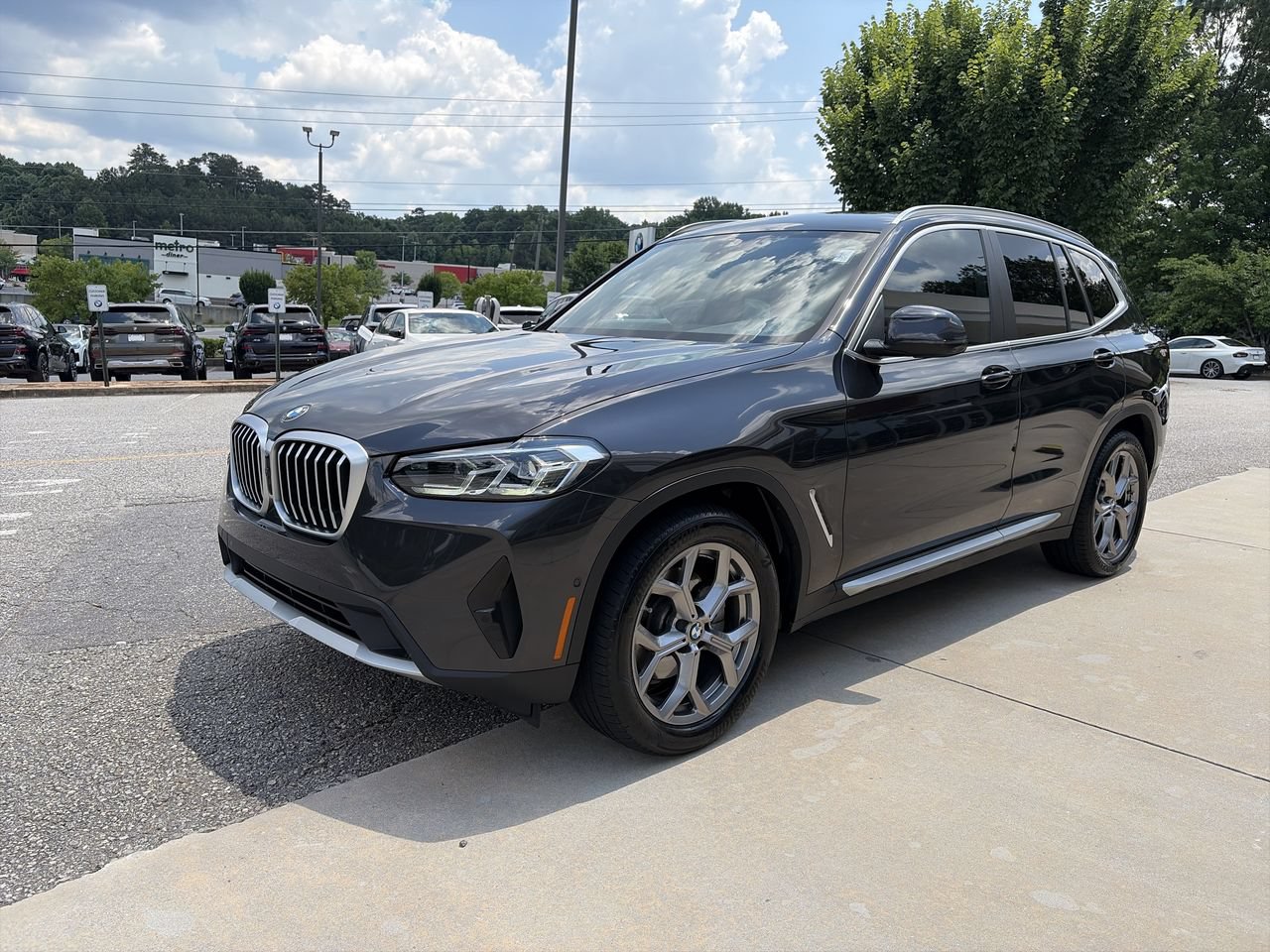 Used 2023 BMW X3 xDrive30i w/ Convenience Package w/ZPA AWD/4WD image 4