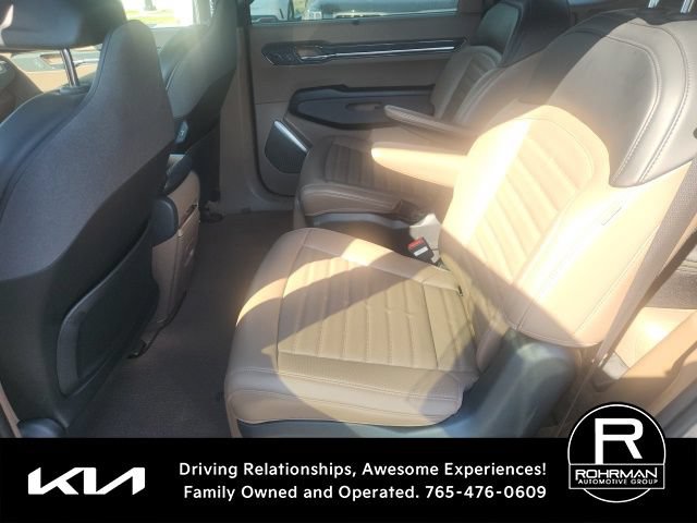 Used 2024 Kia EV9 Land AWD/4WD image 10