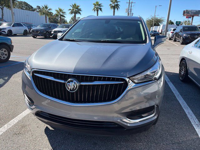 Used 2020 Buick Enclave Essence w/ Sound and Sites Package FWD image 2