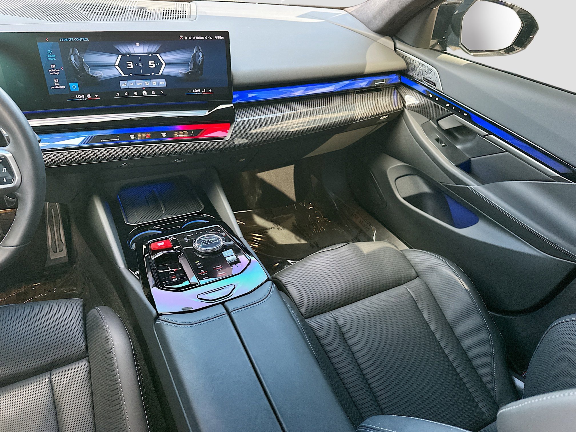 Used 2025 BMW M5 w/ Executive Package image 20