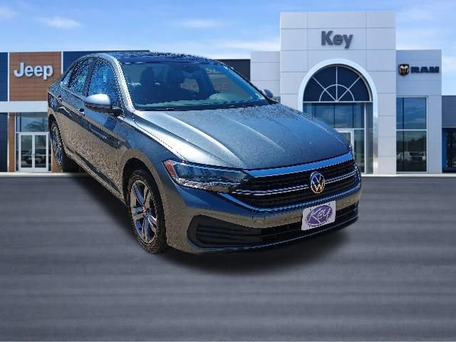 Used 2024 Volkswagen Jetta SE FWD image 7