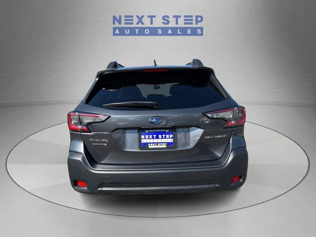 Used 2024 Subaru Outback Premium AWD/4WD image 7