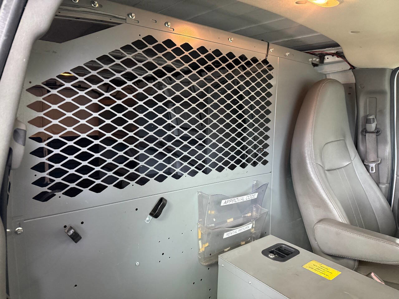 Used 2014 Chevrolet Express 3500 Extended RWD image 83