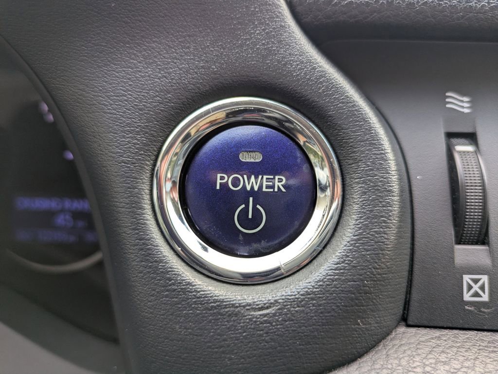 Used 2016 Lexus CT 200h w/ Accessory Package 2 FWD image 31