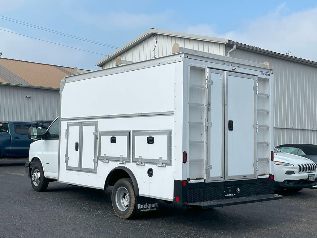 Used 2022 Chevrolet Express 3500 CUTWAY w/ Power Convenience Package image 6