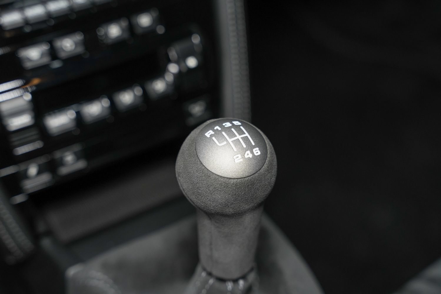 Used 2008 Porsche 911 GT2 RWD image 39