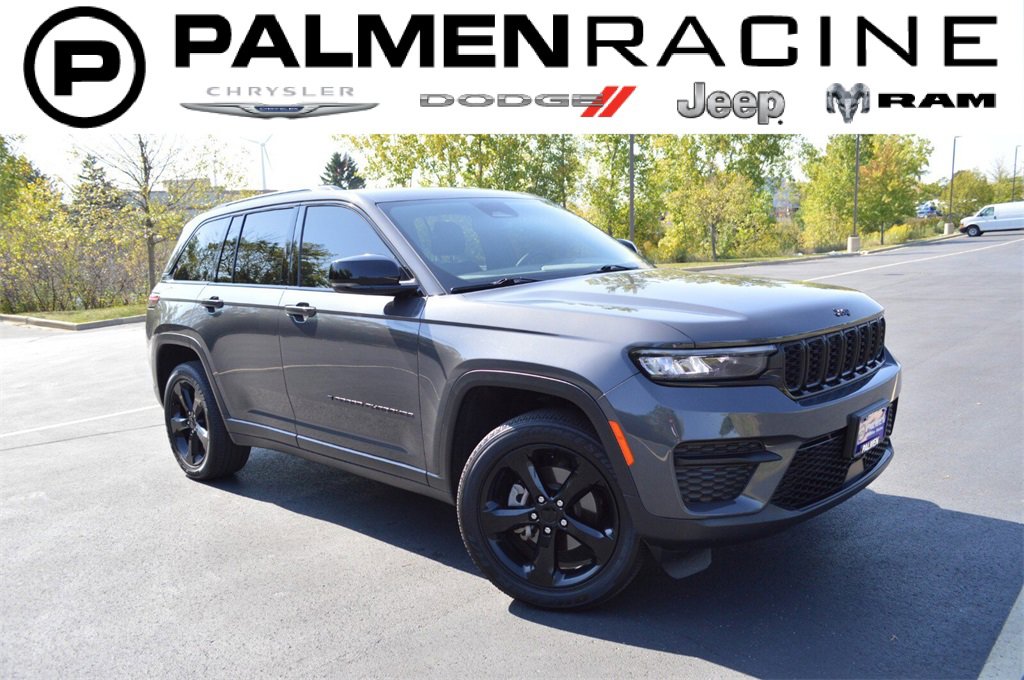 Used 2023 Jeep Grand Cherokee Altitude