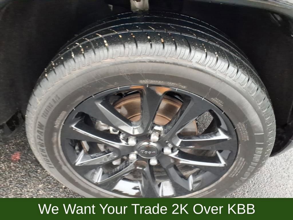 Used 2020 Jeep Grand Cherokee Altitude image 21