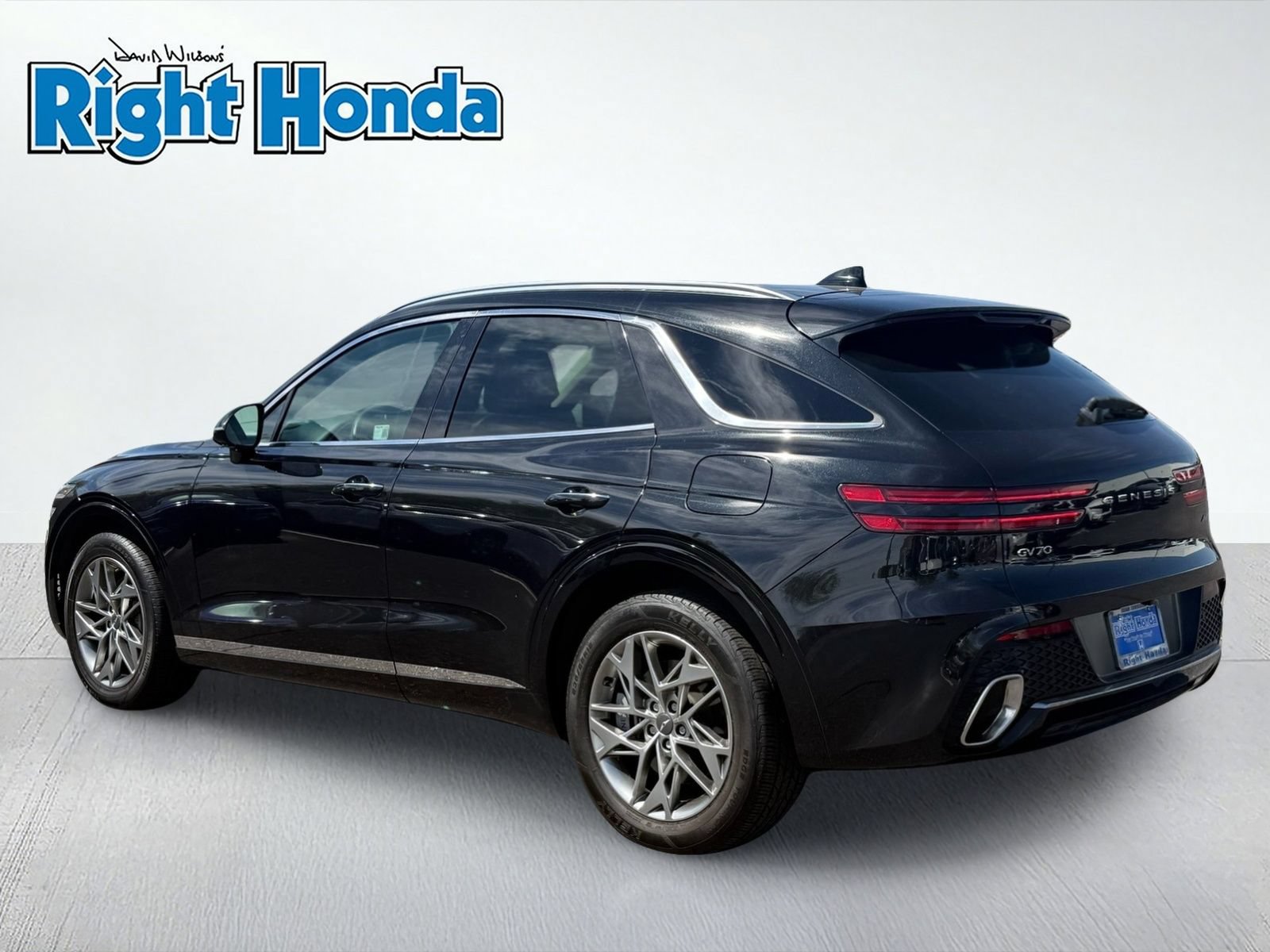 Used 2025 Genesis GV70 2.5T AWD/4WD image 4