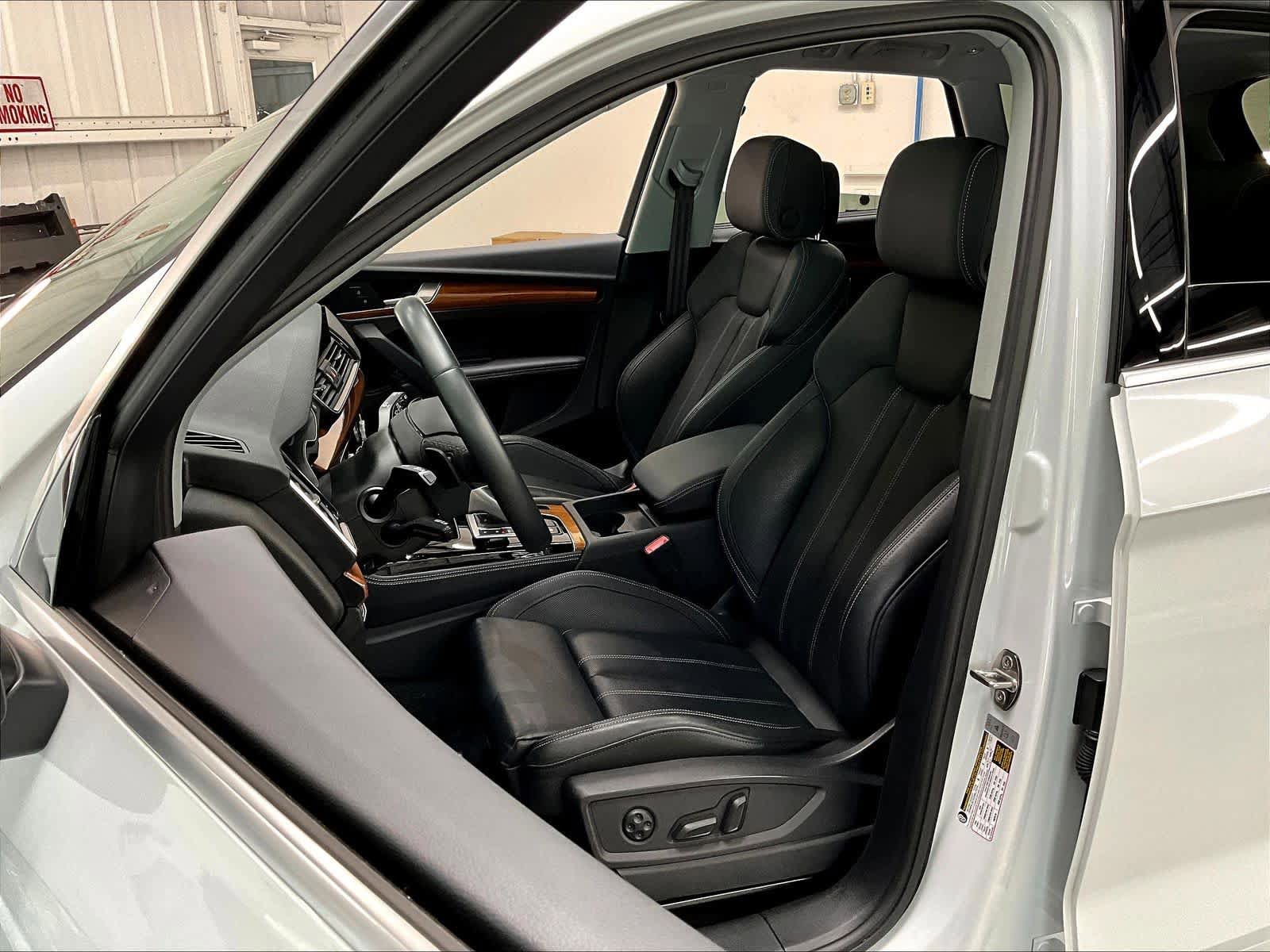 Used 2023 Audi Q5 2.0T Premium Plus w/ Premium Plus Package image 27