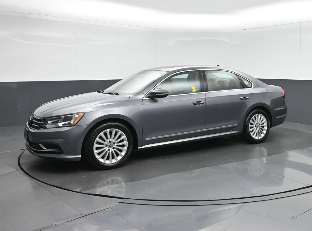 Used 2017 Volkswagen Passat 1.8T SE FWD image 3