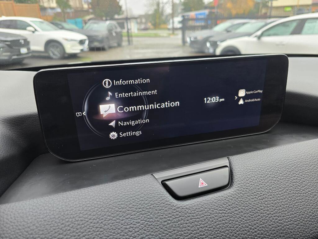 Certified 2024 MAZDA CX-90 Plug-In Hybrid w/ Preferred image 17