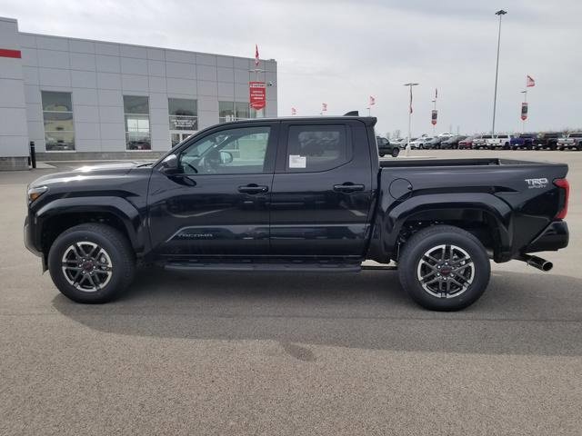 New 2025 Toyota Tacoma TRD Sport image 9