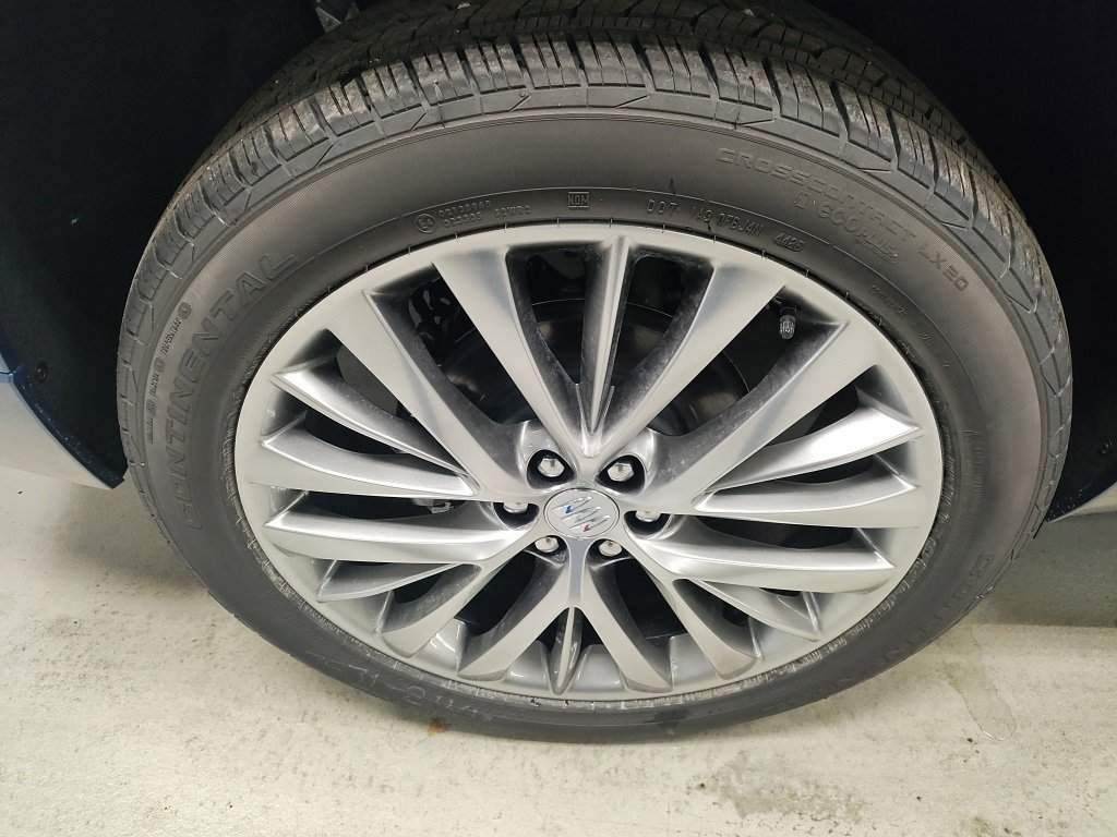 New 2026 Buick Enclave Avenir w/ Super Cruise Package image 3