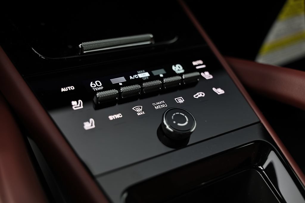 New 2026 Porsche Cayenne GTS AWD/4WD image 41