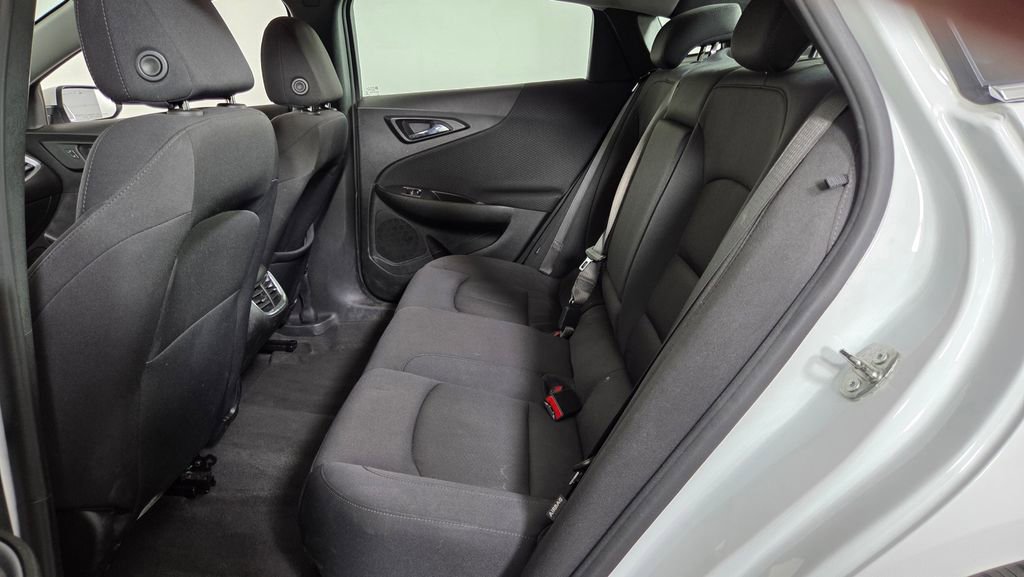 Used 2023 Chevrolet Malibu LT FWD image 27